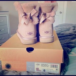 Ugg Mini Bailey Bow Metallic Boots
